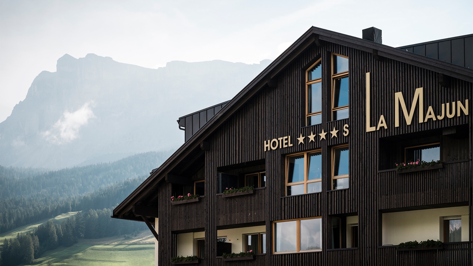 01 la majun hotel la valle alta badia